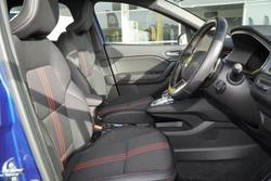 2022 Renault
                Captur R.S. Line