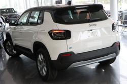 2024 Jeep
Avenger Limited