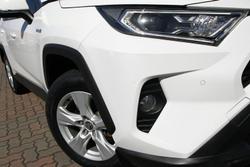 2020 Toyota
                RAV4 GX