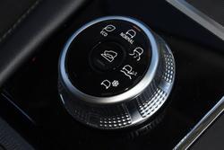 2023 Mitsubishi
Outlander ES