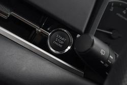 2023 Mitsubishi
Outlander ES