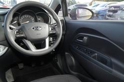 2014 Kia
Rio S