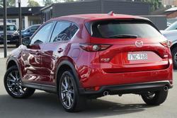 2019 Mazda
CX-5 Akera