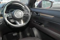 2019 Mazda
CX-5 Akera