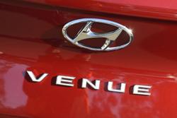 2021 Hyundai
Venue Elite