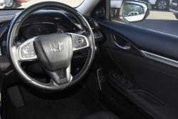 2018 Honda
Civic VTi-L