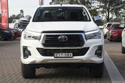 2020 Toyota
Hilux SR5