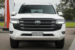 2022 Toyota
Landcruiser GXL