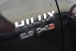 2021 Toyota
Hilux SR5