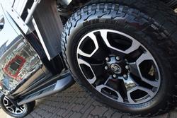 2021 Toyota
Hilux SR5
