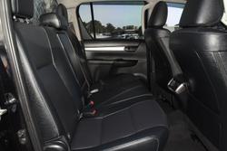 2021 Toyota
Hilux SR5