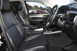 2021 Toyota
Hilux SR5