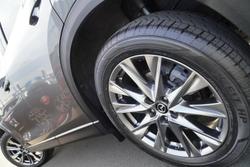 2019 Mazda
CX-5 Akera