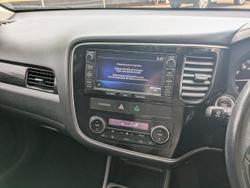 2015 Mitsubishi
Outlander Exceed
