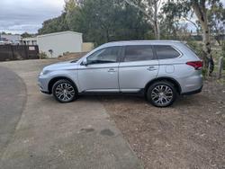 2015 Mitsubishi
Outlander Exceed
