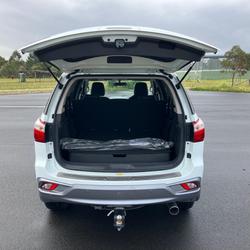 2018 Isuzu
                MU-X LS-T