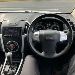 2018 Isuzu
                MU-X LS-T