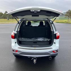2018 Isuzu
                MU-X LS-T