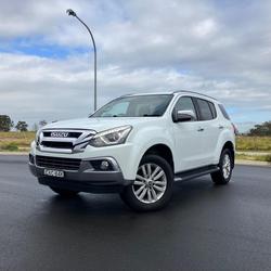2018 Isuzu
                MU-X LS-T