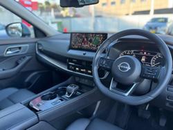 2024 Nissan
X-TRAIL ST-L