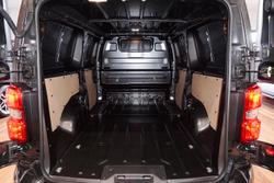 2025 Peugeot
Expert Premium