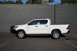 2022 Toyota
Hilux SR Hi-Rider