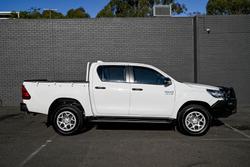 2022 Toyota
Hilux SR Hi-Rider