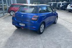 2025 Suzuki
Swift Hybrid