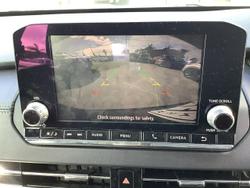 2023 Mitsubishi
Outlander ES