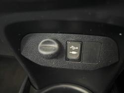 2016 Toyota
Yaris Ascent