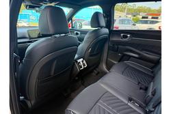 2025 Kia
Sorento HEV GT-Line