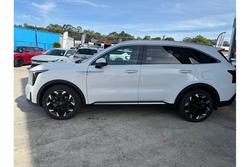 2025 Kia
Sorento HEV GT-Line