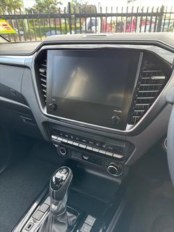 2025 Isuzu D-MAX LS-U MY24 4X4 Dual Range Granite Grey Mica
