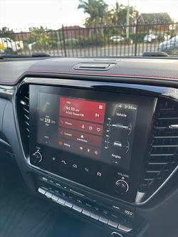 2025 Isuzu D-MAX X-TERRAIN MY24 4X4 Dual Range Mineral White
