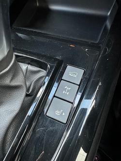 2025 Isuzu D-MAX X-TERRAIN MY24 4X4 Dual Range Mineral White