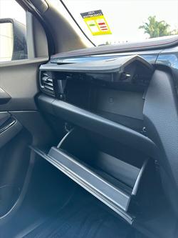 2025 Isuzu D-MAX X-TERRAIN MY24 4X4 Dual Range Mineral White