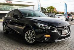 2015 Mazda
3 Maxx
