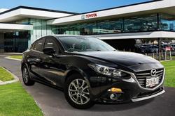 2015 Mazda
3 Maxx