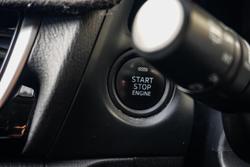 2015 Mazda
3 Maxx
