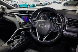 2019 Toyota
Camry SX