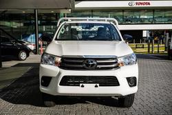 2022 Toyota
Hilux SR