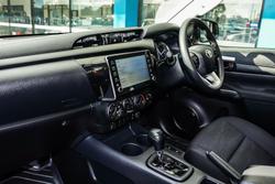 2022 Toyota
Hilux SR