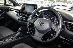 2023 Toyota
C-HR GXL