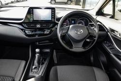 2023 Toyota
C-HR GXL