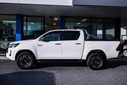 2022 Toyota
                Hilux SR5 Hi-Rider