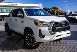 2022 Toyota
                Hilux SR5 Hi-Rider