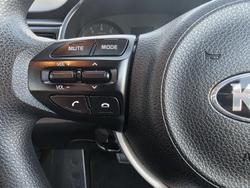 2017 Kia
Rio S