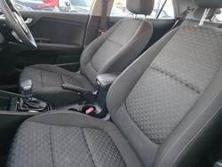 2017 Kia
Rio S