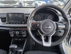 2017 Kia
Rio S
