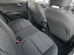 2017 Kia
Rio S